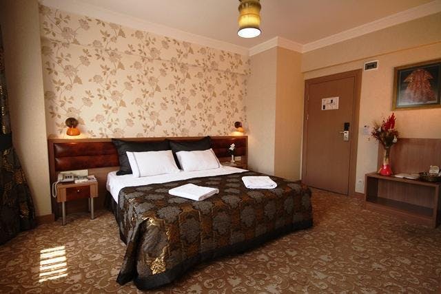 Q Inn Hotel Old City Megabon