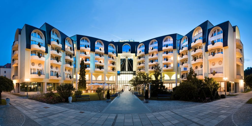 Rogaška Hotels: Grand Hotel Sava – Jesenska aktivna bajka, Rogaška Slatina, Slovenija – 1.700 HRK – 2x noćenje u dvokrevetnoj Superior sobi za 2 osobe, 2x polupansion za 2 osobe
