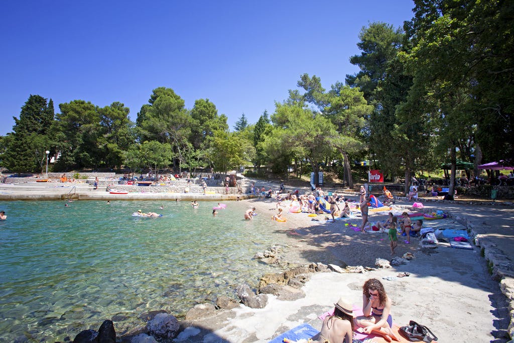 Hotel Adria – Odmor na Krku, Malinska, otok Krk, Hrvatska – 1.552 HRK – 3x noćenje u sobi Standard ili More (ovisno o raspoloživosti) za 2 osobe, 3x doručak za 2 osobe