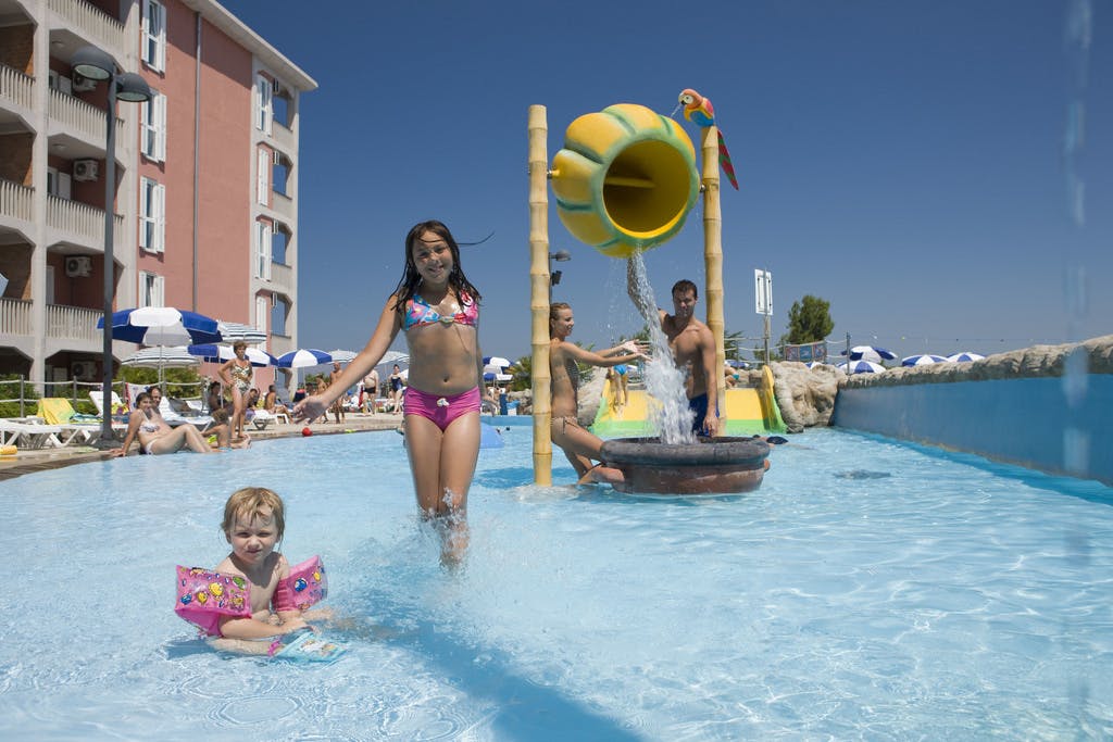 Aquapark Hotel Žusterna, Koper, Slovenija – 1.463 HRK – 2x noćenje s polupansionom u dvokrevetnoj sobi bez balkona za 2 osobe, Neograničeno korištenje bazena u Aquapark Hotelu Žusterna