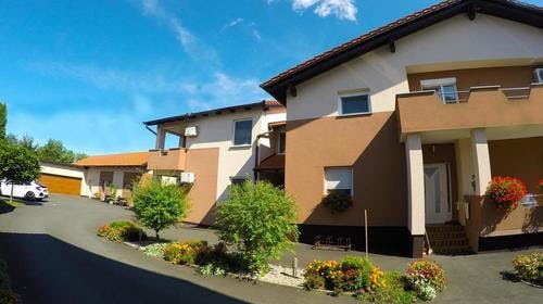 Apartmani Rea – Termalni odmor, Brezovec, Sveti Martin na Muri, Hrvatska – 1.200 HRK – 5x noćenje u apartmanu za 2 osobe, 3 dana kupanja u Termama Sveti Martin u iznosu od 600 HRK za 2 osobe