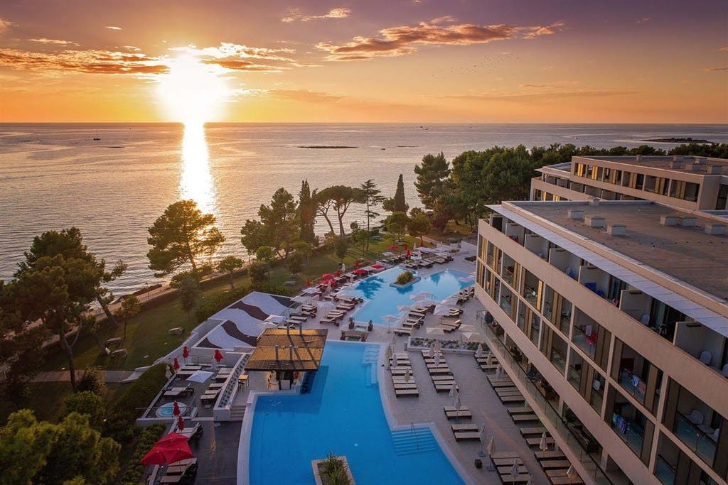 Hotel Parentium Plava Laguna – Last minute wellness odmor u Poreču, Poreč, Istra, Hrvatska – 1.416 HRK – 2x noćenje u dvokrevetnoj sobi s balkonom za 2 osobe , 2x polupansion za 2 osobe 