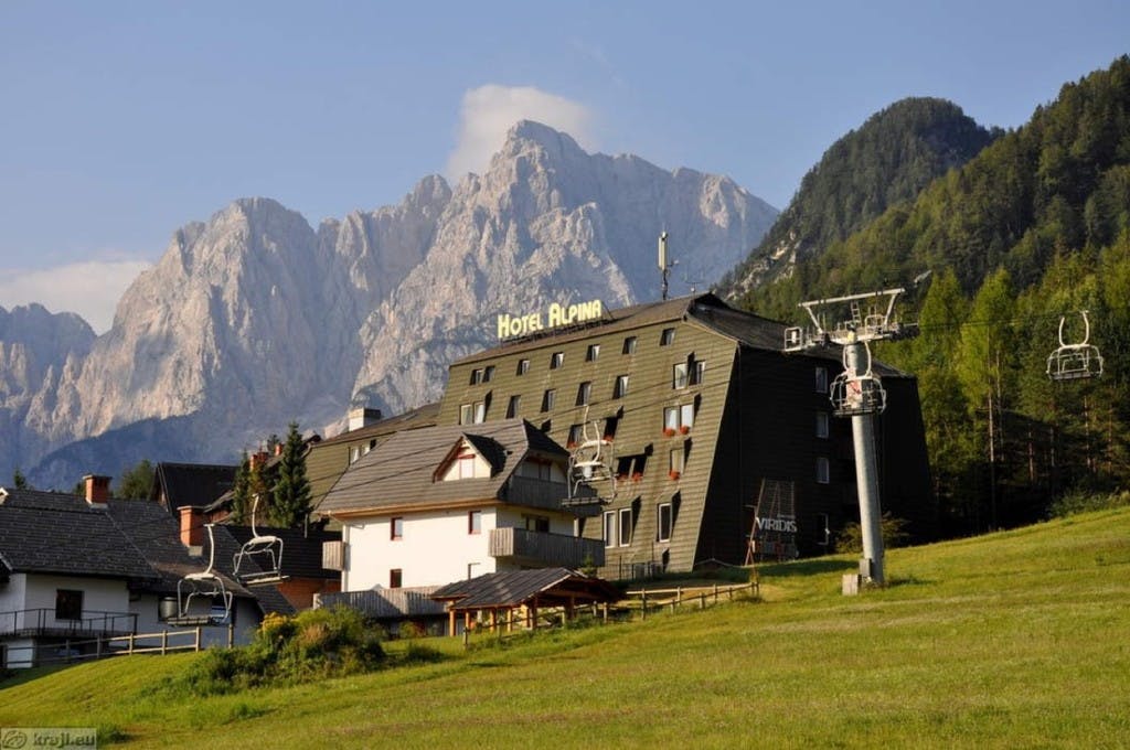 Hotel Alpina – Odmor u Kranjskoj Gori, Kranjska Gora, Slovenija – 824 HRK – 2x noćenje s doručkom u Economy dvokrevetnoj sobi za 2 osobe, 1x ulaz u SPA Alpina
