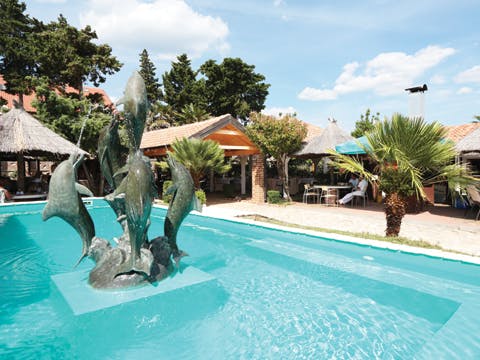 The Movie Resort Hotel – Kraj ljeta u Tribunju , Tribunj, Dalmacija, Hrvatska – 4.193 HRK – 7x noćenje u sobi ili apartmanu (ovisno o raspoloživosti) za 2 osobe, 7x polupansion za 2 osobe