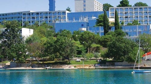 Hotel Gran Vista Plava Laguna – First minute ljeto, Poreč, Istra, Hrvatska – 5.093 HRK – 7x noćenje u dvokrevetnoj Klasik sobi s balkonom morska strana za 2 osobe (1 dijete do 11,99 godina besplatno) , Polupansion