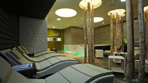Hotel Marina – First minute obiteljsko opuštanje, Mošćenička Draga, Hrvatska – 4.442 HRK – 3x noćenje u obiteljskoj Standard Atrium sobi bez balkona za 2 osobe (2 djece do 13,99 godina besplatno), Polupansion s pićem uz obroke