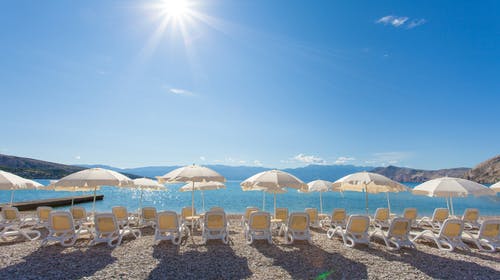 Baška Beach Camping Resort by Valamar – Marena Village, Baška, otok Krk, Hrvatska – 1.062 HRK – 2x noćenje u Marena Premium mobilnoj kućici za 6 osoba (4 odrasle osobe i 2 djece do 15,99 godina), Korištenje bazena i fitnessa u obližnjem Hotelu Corinthia
