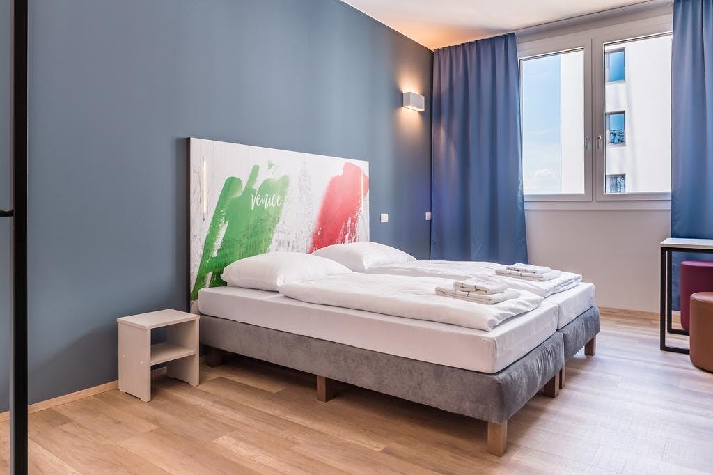 A&O Venice Mestre - Družinski oddih v bližini Benetk, Mestre, Benetke, Italija - 67 EUR - 1x nočitev v dvoposteljni Standard sobi ali Family sobi za 2 osebi (2 otroka do 17. leta brezplačno), Zajtrk