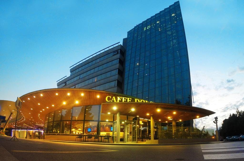 Casino & Hotel Perla, Nova Gorica , Slovenija – 1.344 HRK – 2x noćenje s doručkom u dvokrevetnoj Superior sobi za 2 osobe, Korištenje bazena, fitnessa (jednodnevna ulaznica za 2 osobe)