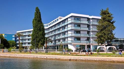 Ilirija Resort – Hotel Ilirija – Morski wellness u Biogradu, Biograd na Moru, Dalmacija, Hrvatska – 6.863 HRK – 7x noćenje u dvokrevetnoj Comfort sobi za 2 osobe (1 dijete do 12 godina besplatno), Polupansion