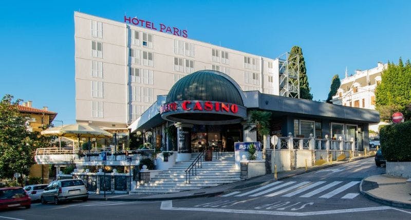 Hotel Paris – Limitirana ponuda, Opatija, Hrvatska – 739 HRK – 1x noćenje u novorenoviranoj Standard sobi 4* za 2 osobe, 1x bogati buffet doručak za 2 osobe