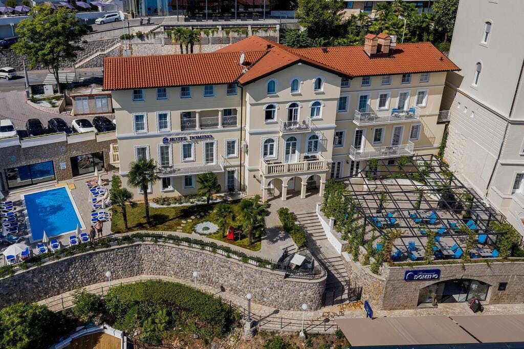 Hotel Domino – Luksuzni wellness odmor tijekom tjedna, Opatija, Hrvatska – 599 HRK – 1x noćenje u Standard, Superior ili Deluxe sobi (ovisi o raspoloživosti) za 2 osobe, 1x polupansion za 2 osobe