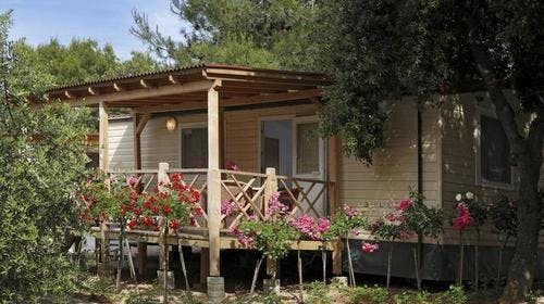Camp Solaris – Mobilne kućice – Uskrs, Šibenik, Dalmacija, Hrvatska – 583 HRK – 2x noćenje u mobilnim kućicama za 4 osobe (1 dijete do 12 godina boravi besplatno), Korištenje posteljine i ručnika