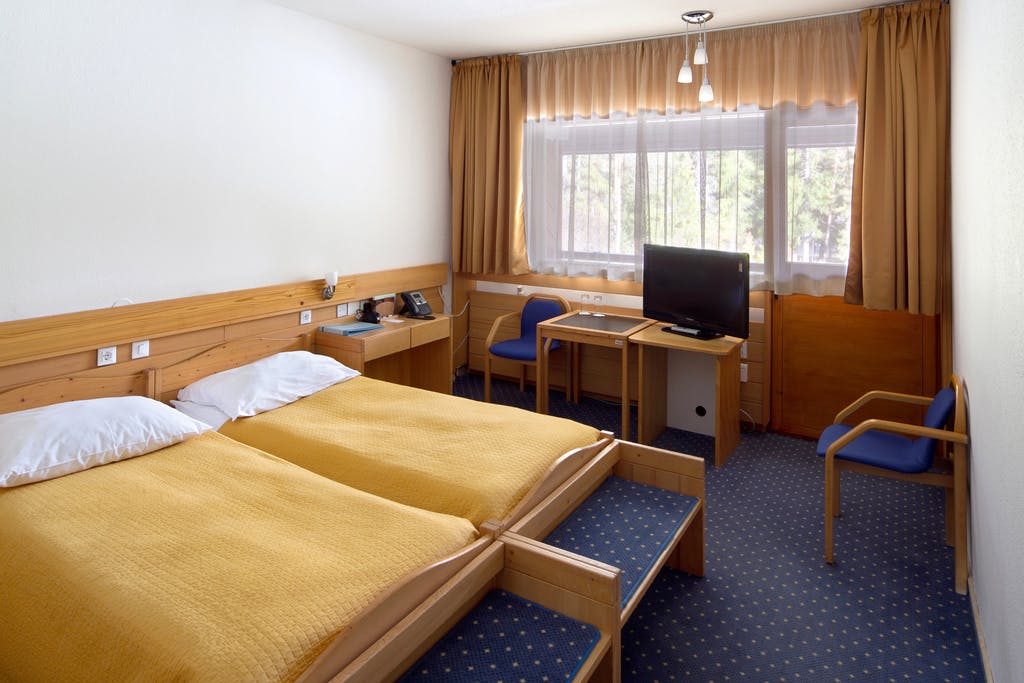 Hotel Špik 3* - Wellness oddih, Gozd Martuljek, Kranjska Gora, Slovenija - 259 EUR - 2x nočitev v dvoposteljni sobi 3* za 2 osebi, Polpenzion (samopostrežni zajtrk in večerja)