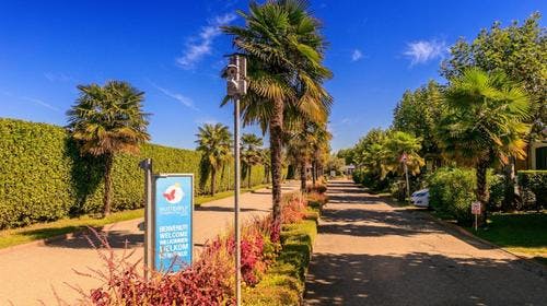 Kamp Cisano San Vito ili Butterfly – 1. svibanj uz jezero Garda, Garda, Italija – 1.358 HRK – 3x noćenje u mobilnoj kućici Happy Premium za do 4 osobe , Korištenje elektrike, vode i plina