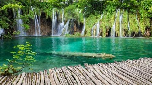 Hotel Vrata Krke – Odmor u Nacionalnom parku Krka, Lozovac, Dalmacija, Hrvatska – 660 HRK – 1x noćenje u Superior double sobi s pogledom na bazen ili park za 2 osobe, Polupansion (doručak, večera, piće)