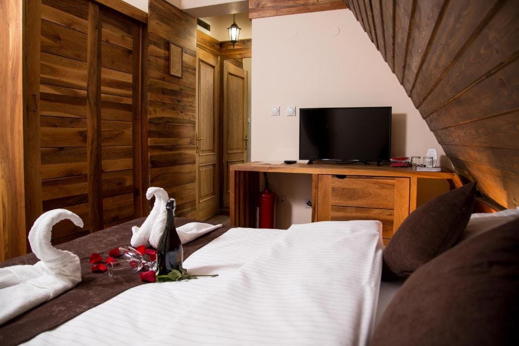 Motel Babino Brdo - Sproščanje ob čudovitem razgledu, Derventa, Bosna in Hercegovina - 39 EUR - 1x nočitev v dvoposteljni sobi za 2 osebi, Brezplačen Wi-Fi