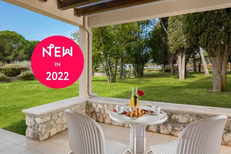 Residence Garden Istra Plava Laguna - Družinski oddih v Istri, Umag, Istra, Hrvaška - 409 EUR - 3x nočitev v Classic sobi z balkonom (pogled park) za 2 osebi (1 otrok do 11,99 let brezplačno), Polpenzion