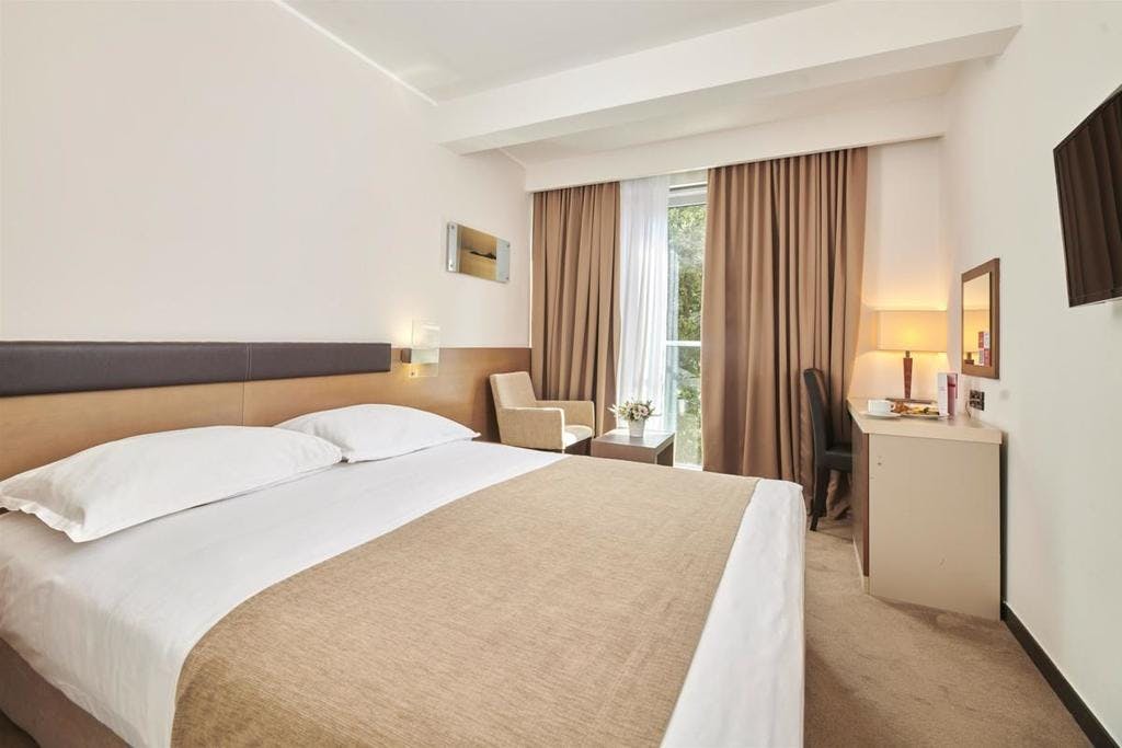 Hotel Molindrio Plava Laguna - Poletje v Poreču, Poreč, Istra, Hrvaška - 995 EUR - 5x nočitev v Economy sobi s francoskim ležiščem za 2 osebi, Polpenzion