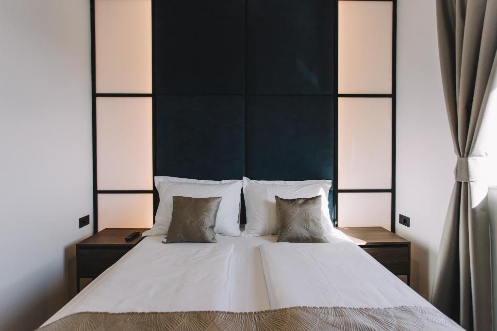 Hotel Batuda - Družinski konec poletja v Splitu, Split, Hrvaška - 141 EUR - 1x nočitev v dvoposteljni sobi za 2 osebi (1 otrok do 6. leta brezplačno), Zajtrk