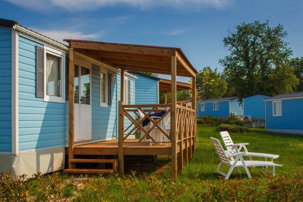 Camping Park Umag - Družinski oddih v Istri, Umag, Hrvaška - 217 EUR - 3x nočitev v Classic mobilni hiški za do 6 oseb (4 odrasle osebe in 2 otroka do 11. leta), Uporaba bazena Central Area z gusarsko ladjo in novega Canova pool