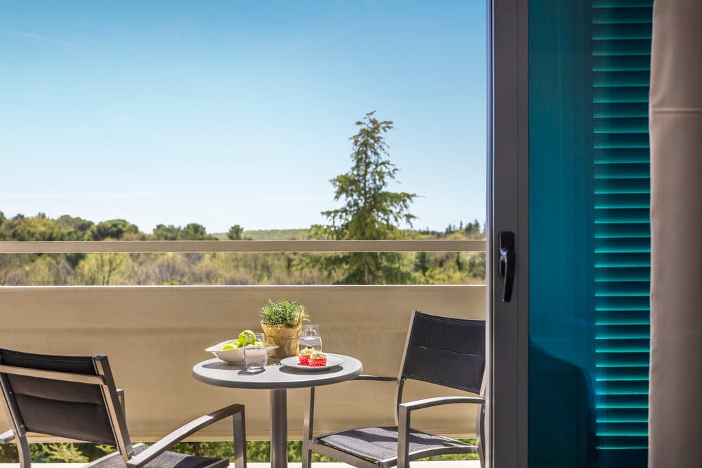 Valamar Diamant Hotel - Družinski poletni oddih v Poreču, Poreč, Istra, Hrvaška - 918 EUR - 3x nočitev v sobi "Room 2+1" za 2 osebi (1 otrok do 13,99 let brezplačno), Polpenzion z vključenimi brezalkoholnimi negaziranimi pijačami iz avtomata ob obrokih