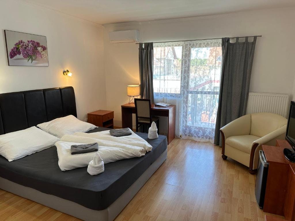 Boni Family Wellness Hotel - Družinski oddih na Madžarskem, Zalakaros, Madžarska - 239 EUR - 2x nočitev v dvoposteljni sobi s teraso ali z balkonom za 2 osebi (2 otroka do 11,99 let brezplačno), Polpenzion