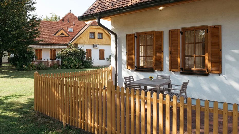 Apartmajsko naselje Prekmurska vas - Odmor tijekom tjedna udvoje, Moravske Toplice, Slovenija - 248 EUR - 2x noćenje u apartmanu 2+1 za 2 osobe, Polupansion