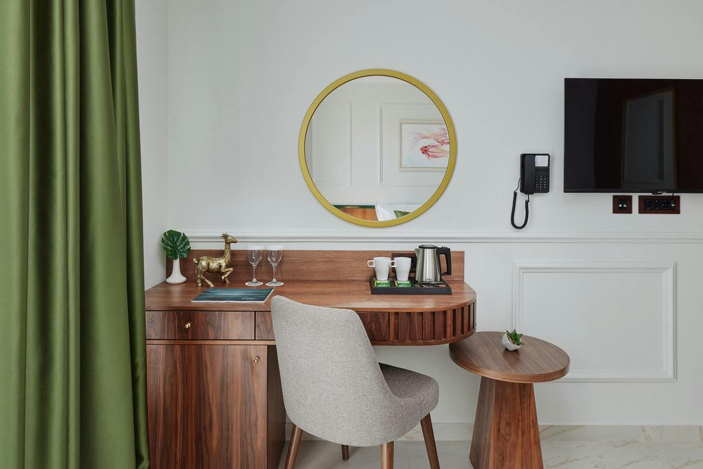 Hotel Diplomat by Aycon - Družinska jesen ob morju, Budva, Črna gora - 349 EUR - 3x nočitev v dvoposteljni Standard sobi za 2 osebi (1 otrok do 11,99 let brezplačno), Zajtrk