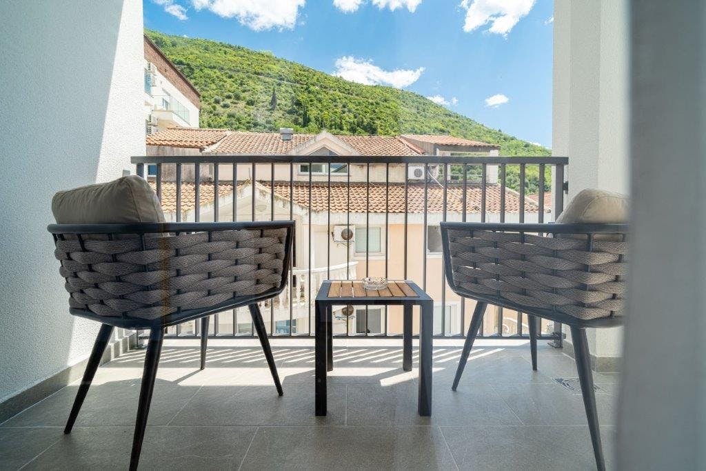 Hotel Millennium by Aycon - Družinska pomlad in jesen v Budvi, Budva, Črna gora - 463 EUR - 5x nočitev v dvoposteljni Superior sobi za 2 osebi (1 otrok do 11,99 let brezplačno), Zajtrk