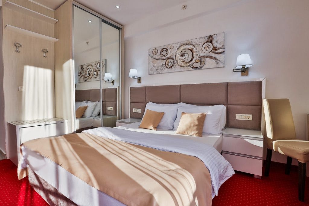 Hotel La Mer by Aycon - Družinska jesen, Rafailovići, Črna gora - 265 EUR - 3x nočitev v dvoposteljni Standard sobi za 2 osebi (1 otrok do 11,99 let brezplačno), Zajtrk