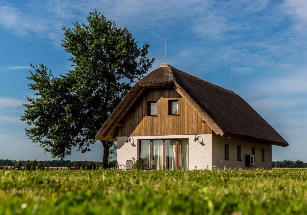Panonsko selo - Dvokrevetna soba u potkrovlju za 2 osobe, Moravske Toplice, Slovenija - 151 EUR - 2x noćenje u dvokrevetnoj sobi u potkrovlju za 2 osobe, 2x karte za kupanje u Termama 3000