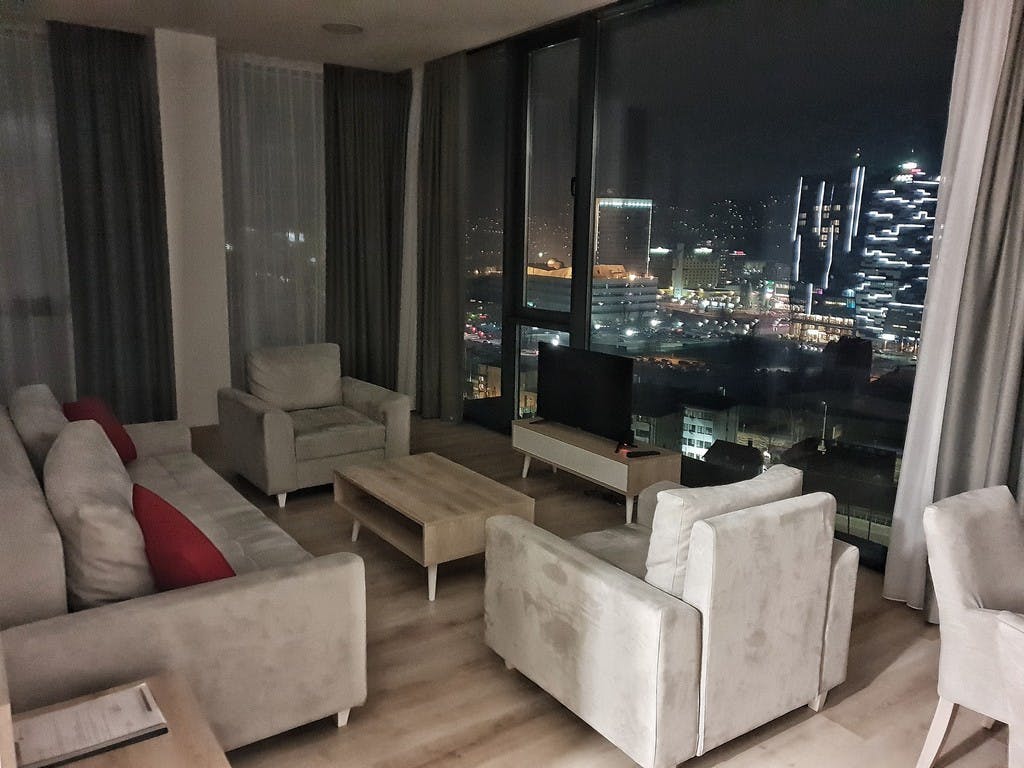 Aparthotel Centar Sarajevo - Oddih v Sarajevu, Sarajevo, Bosna in Hercegovina - 95 EUR - 1x nočitev v Prestige apartmaju za 2 osebi, Samopostrežni zajtrk