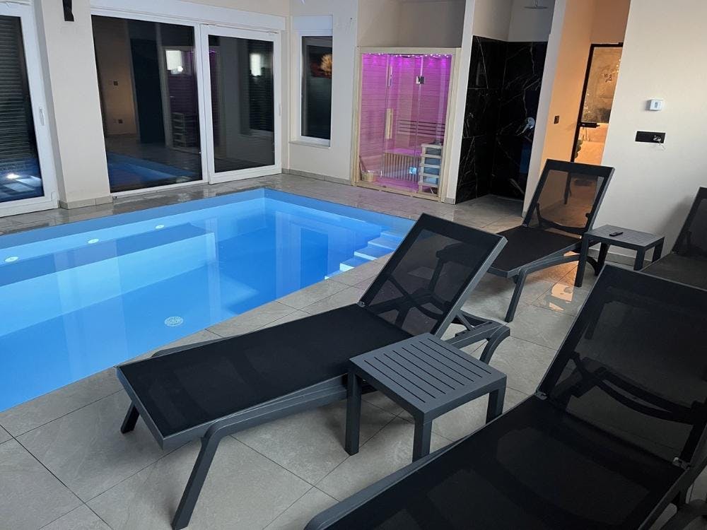 Villa Granea Sveti Martin - Villa s vlastitim unutarnjim bazenom i saunom, Sveti Martin na Muri, Hrvatska - 360 EUR - 3x noćenje u villi s zatvorenim grijanim bazenom i saunom za do 4 osobe, Korištenje finske saune u trajanju od 1,5 sati/noćenje