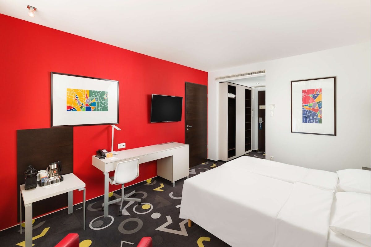 Park Inn by Radisson Sárvár Resort & Spa - Jesenski SPA oddih, Sárvár, Madžarska - 480 EUR - 2x nočitev v Standard dvoposteljni sobi za 2 osebi, All inclusive