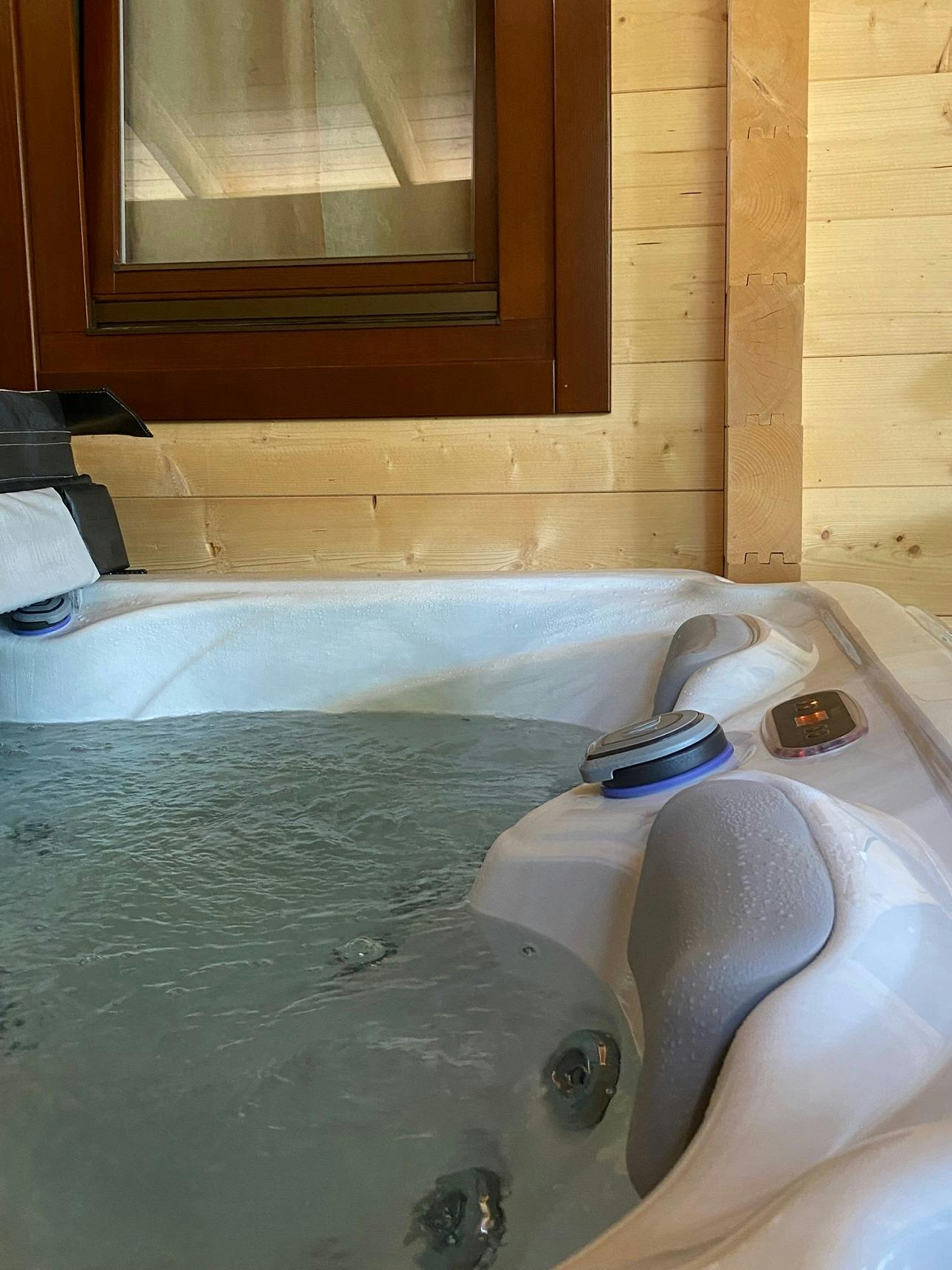 Camping Menina - Odmor u drvenoj kućici s jacuzzijem