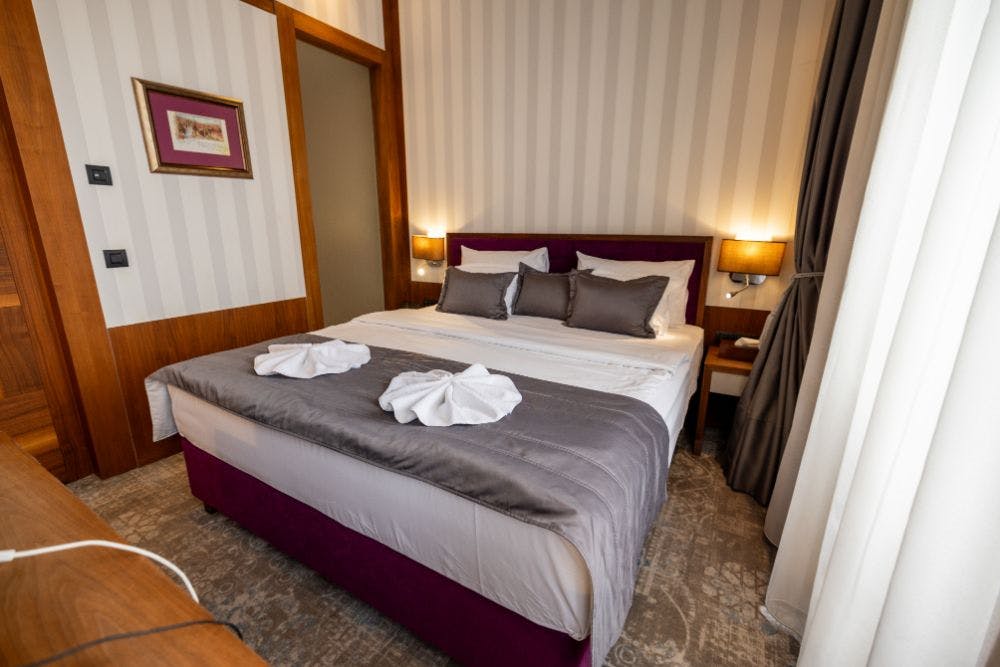 Heritage Hotel Krone - Spa oddih v Sarajevu, Ilidža, Sarajevo, Bosna in Hercegovina - 117,50 EUR - 1x nočitev v Standard deluxe sobi za 2 osebi, Zajtrk
