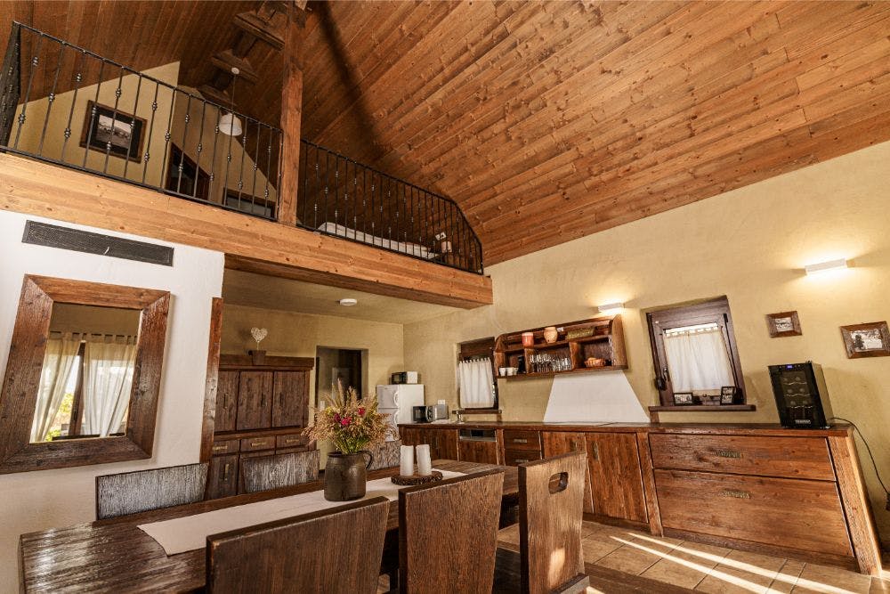Panonsko selo - Vila s privatnim jacuzzijem - odmor tijekom vikenda, Moravske Toplice, Slovenija - 456 EUR - 2x noćenje u vili s privatnim jacuzzijem za do 7 osoba, 2x karte za kupanje u Termama 3000