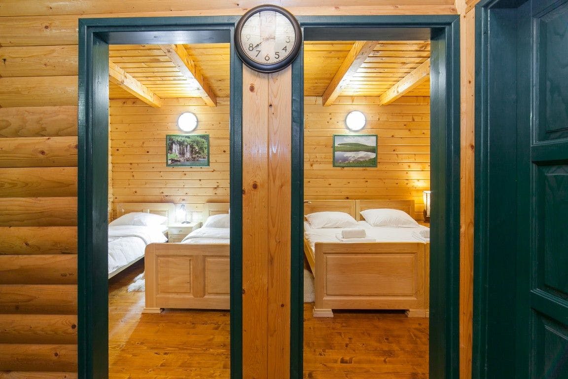 Hotel & Resort Gacka Montenegro - Družinski oddih v naravi, Mojkovac, Črna gora - 575 EUR - 3x nočitev v družinski hiši za 2 osebi (2 otroka brezplačno), Zajtrk