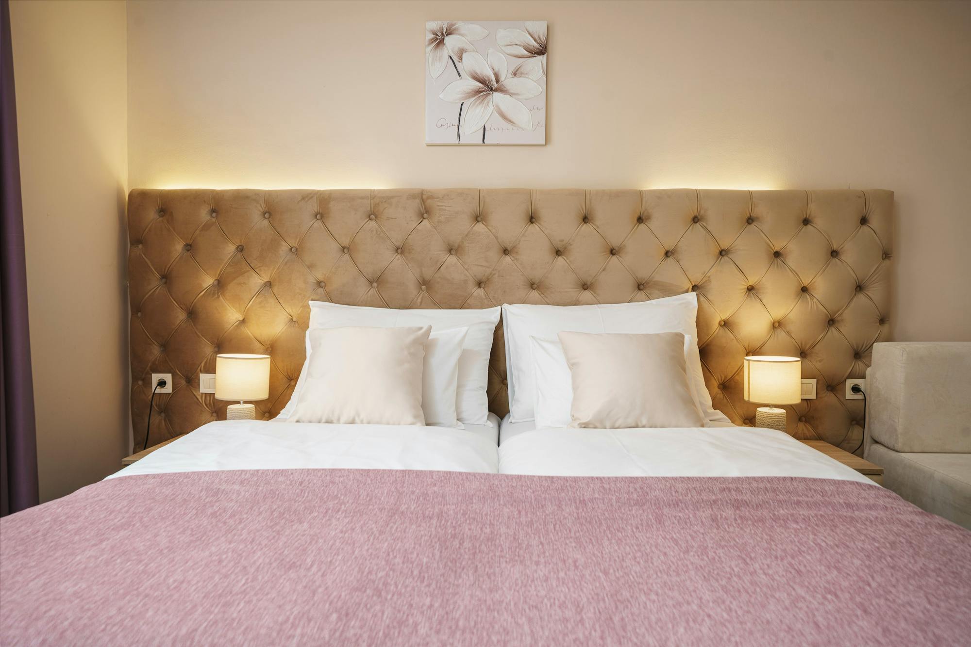 Hotel Stella Maris - Poletni družinski oddih v Vodicah, Vodice, Hrvaška - 437 EUR - 3x nočitev v dvoposteljni Standard sobi z dodatnim ležiščem za 2 osebi (1 otrok do 11,99 let in 1 otrok do 2,99 let brezplačno), Polpenzion