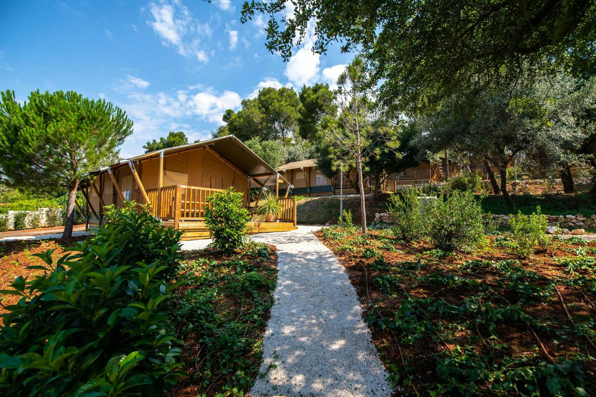 Arena One99 Glamping - Proljeće i početak ljeta u Medulinu za velike obitelji