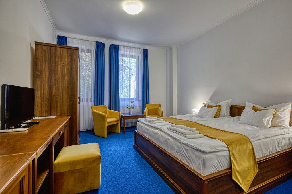 Hotel Bassiana Sarvar - Adults Only oddih - Posebna akcijska cena, Sárvár, Madžarska - 459 EUR - 4x nočitev v Royal sobi za 2 osebi, Polpenzion