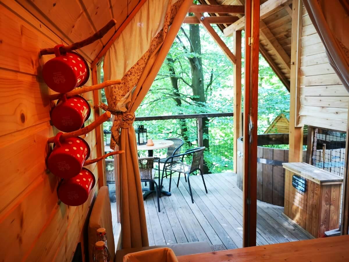 Ribno Alpine Glamping - Jesenski glamping na Bledu tijekom tjedna, Bled, Slovenija - 379 EUR - 2x noćenje u Alpine glamping kućici s drvenom kadom s toplom vodom za 2 osobe (2 djece do 12 godina besplatno), Doručak u Hotelu Ribno