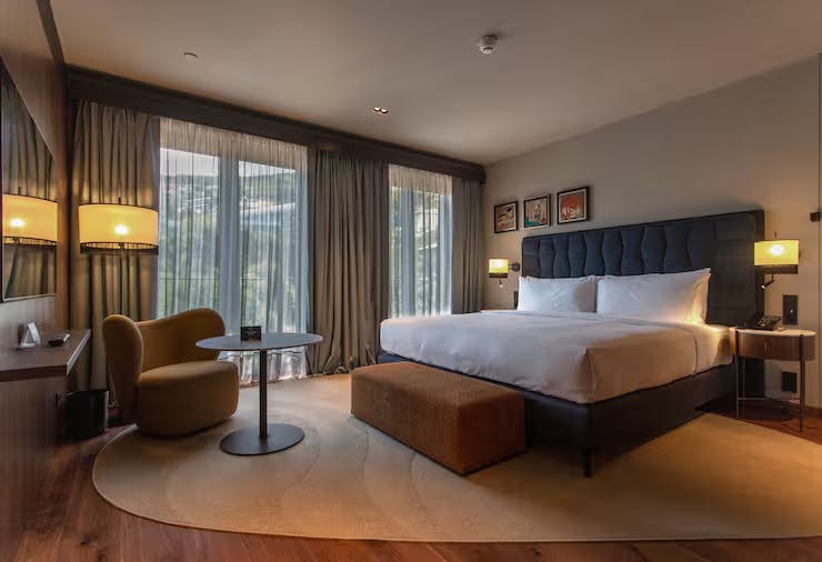 Keight Hotel Opatija, Curio Collection by Hilton - Razkošno septembrsko wellness razvajanje med tednom, Opatija, Hrvaška - 500 EUR - 2x nočitev v dvoposteljni Keight King ali Twin sobi za 2 osebi, Bogat samopostrežni zajtrk v Pierrot Restoranu