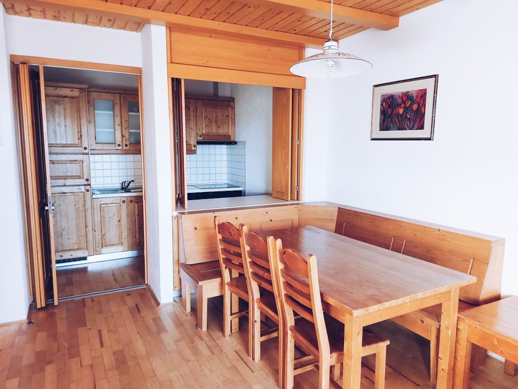 Forest Apartments Videc - Jesenski wellness oddih na Pohorju med tednom za 6 oseb, Pohorje, Slovenija - 219 EUR - 2x nočitev v enosobnem apartmaju z balkonom ali teraso za 6 oseb, Neomejeno uporabo WellNest notranjega bazena od 12. do 20. ure