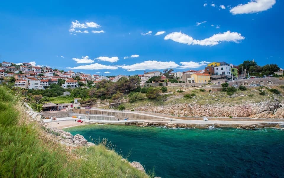 Hotel Vinotel Gospoja - Luksuzno ljeto na Krku uz vrhunsku gastronomiju, Vrbnik, otok Krk, Hrvatska - 1.199,90 EUR - 5x noćenje u Standard sobi morska strana za 2 osobe, Polupansion (doručak i servirana večera u 4 slijeda)
