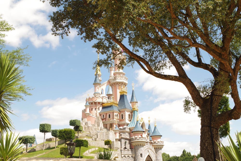 Jesen u Disneylandu, Coupvray, Francuska - 1.299 EUR - 3x noćenje u apartmanu ili hotelu, 4x povratna avionska karta Zagreb - Beauvais-Tille - Zagreb