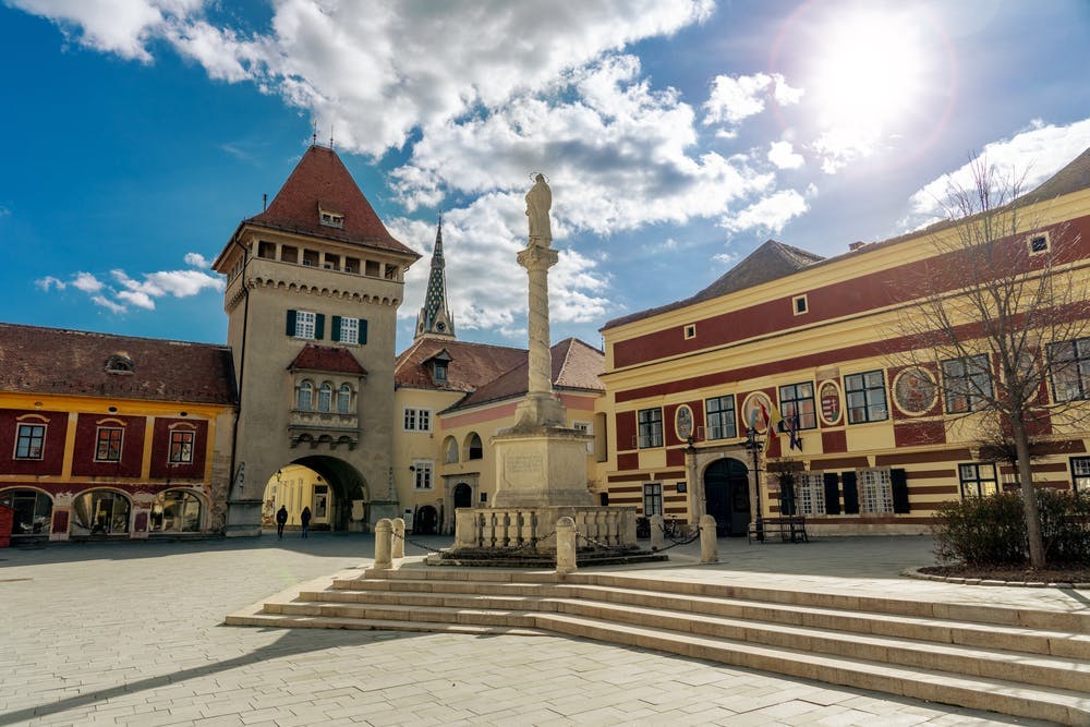 Hotel Irottko - Jesenski obiteljski wellness odmor, Kőszeg, Mađarska - 133 EUR - 2x noćenje u dvokrevetnoj sobi za 2 osobe (1 dijete od 0 do 11,99 godina besplatno), Polupansion (buffet doručak i buffet ili večera u 4 slijeda)