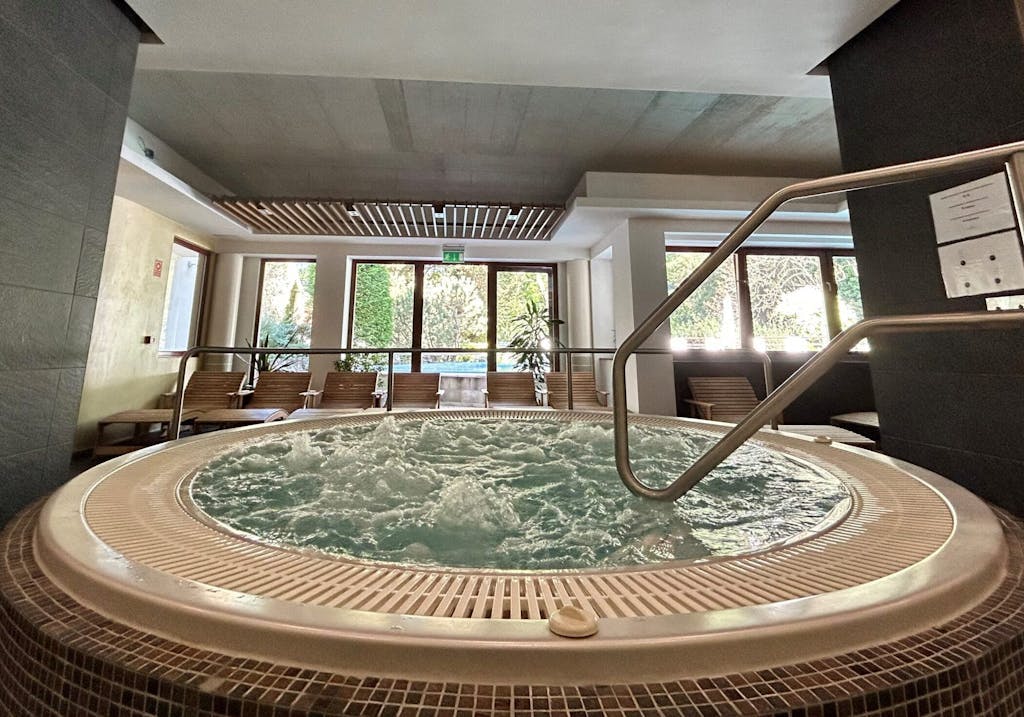 Hotel Bassiana Sarvar - Adults Only odmor, Sárvár, Mađarska - 282 EUR - 3x noćenje u Royal sobi za 2 osobe, Polupansion