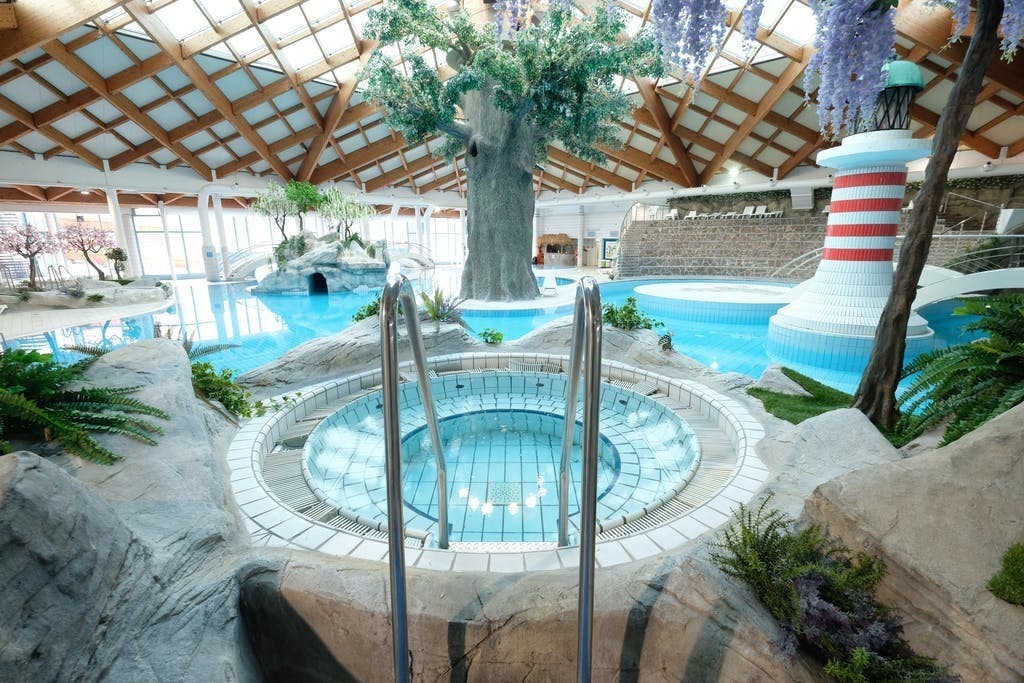 Terme Čatež - Hotel Toplice - Termalni odmor, Čatež ob Savi, Slovenija - 370 EUR - 2x noćenje u dvokrevetnoj sobi s balkonom ili sobi s terasom u prizemlju za 2 osobe, Polupansion